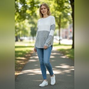 Alya Women's Sweater - White and Gray